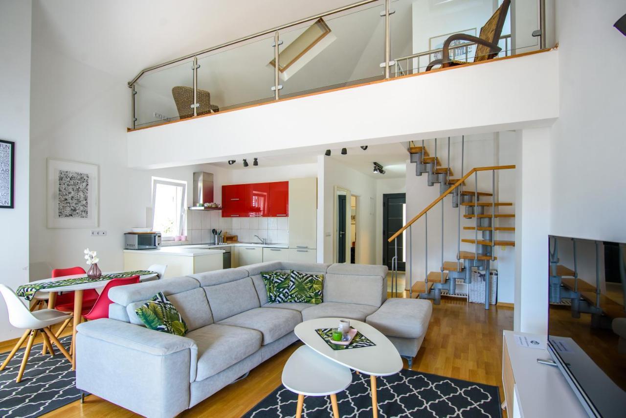 Summer Night Apartment By Duhomes Ragusa Esterno foto